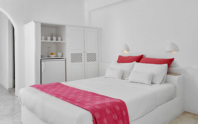 finikiamemoriesantorini - double - room