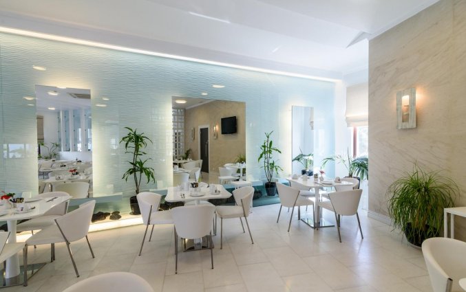 Lounge Hotel La Mer Deluxe & Spa