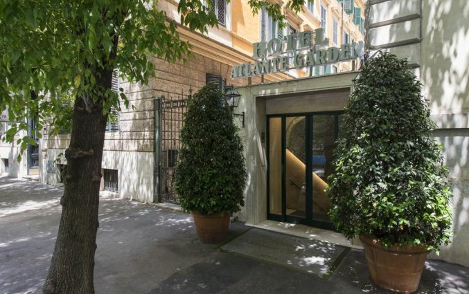 Ingang van Hotel Atlante Garden in Rome
