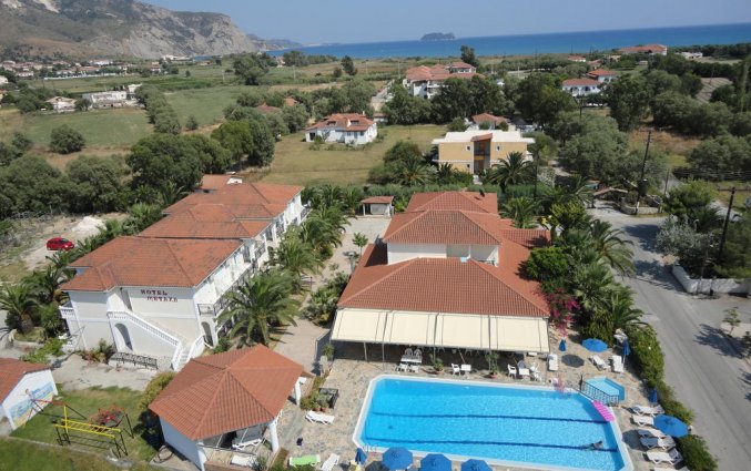 Buitenzwembad van Hotel Metaxa op Zakynthos