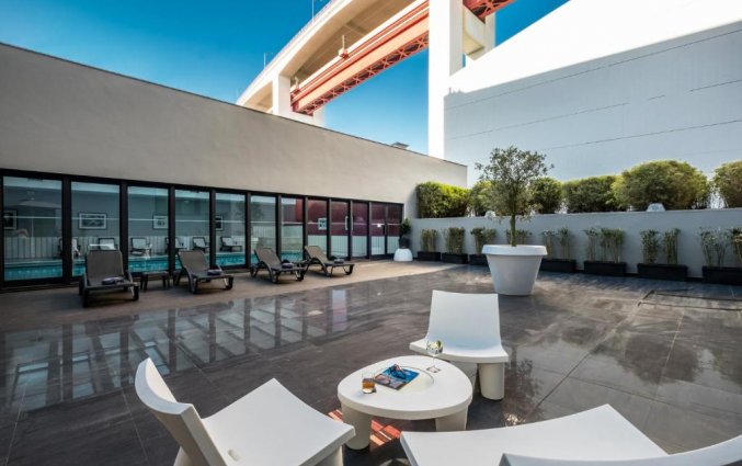 Terras van Hotel Vila Gale Opera in Lissabon