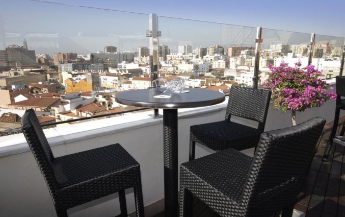 Dakterras van hotel Salles Malaga Centro in Malaga
