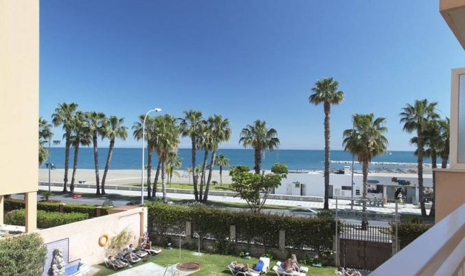 Uitzicht vanaf een balkon van een tweepersoonskamer van Hotel Soho Boutique Las Vegas in Malaga