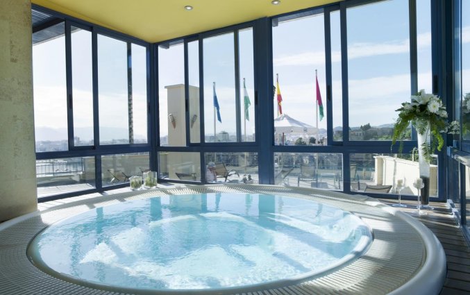 hot tub dakterras Hotel MS Maestranza Málaga