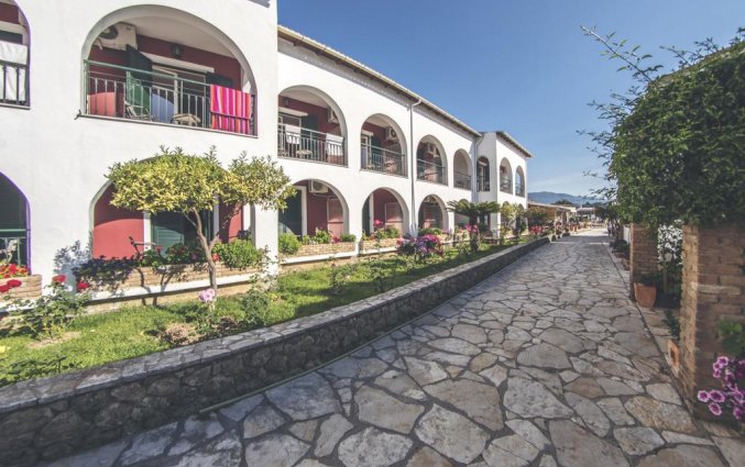 Tuin van Hotel Iliada Beach op Corfu