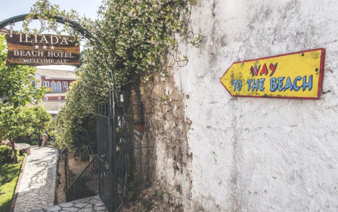 Tuin van Hotel Iliada Beach op Corfu