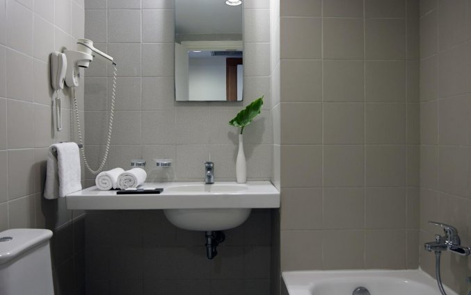 Badkamer Hotel Angela + Suites Lobby