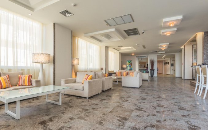 Lounge van Hotel Kipriotis Adults Only op Rhodos