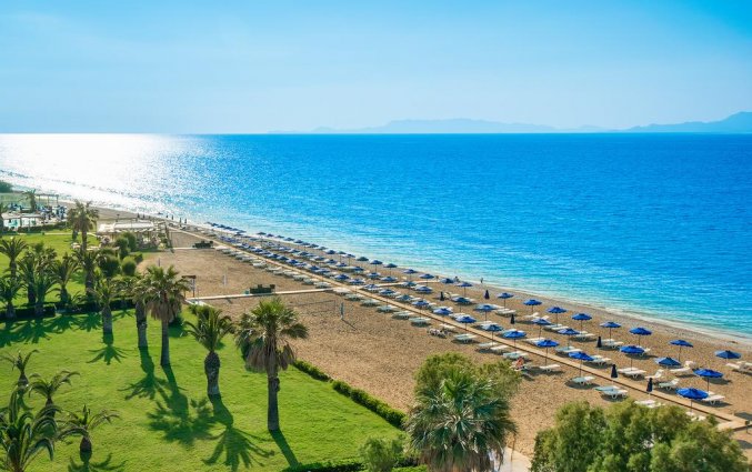 De kust naast Resort Complex Sun Beach op Rhodos