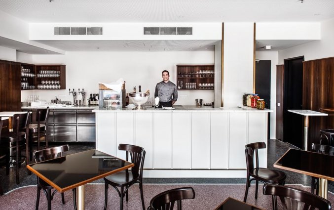 De bar van hotel Grand Ferdinand in Wenen