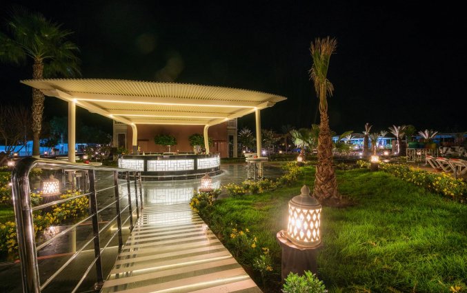 Tuin en Bar van Hotel Aqua Fun Club Marrakech in Marrakech