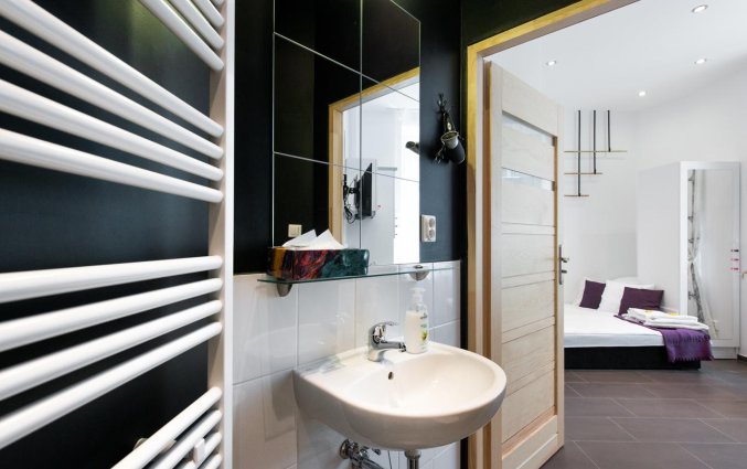 Badkamer van een appartement van appartementen Happy Tower Krakow in Krakau