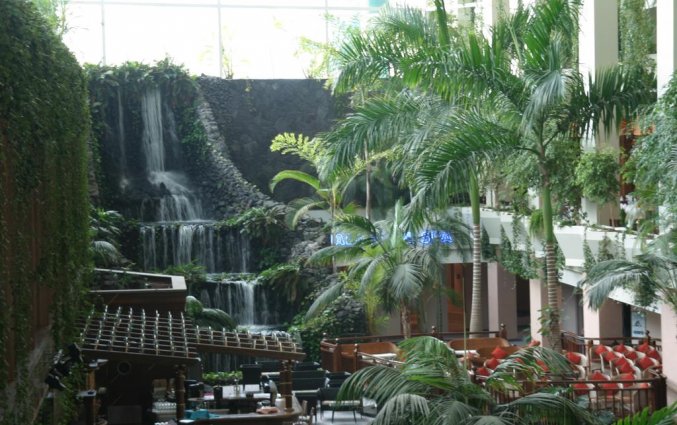 Tuin van Hotel Beatriz Costa en Spa op Lanzarote