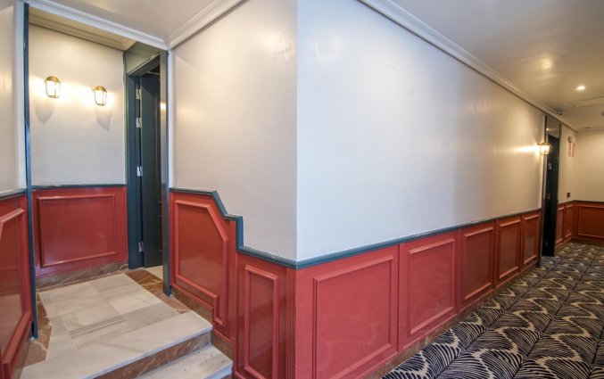 Gangen van Hotel Petit Palace Puerta de Triana in Sevilla