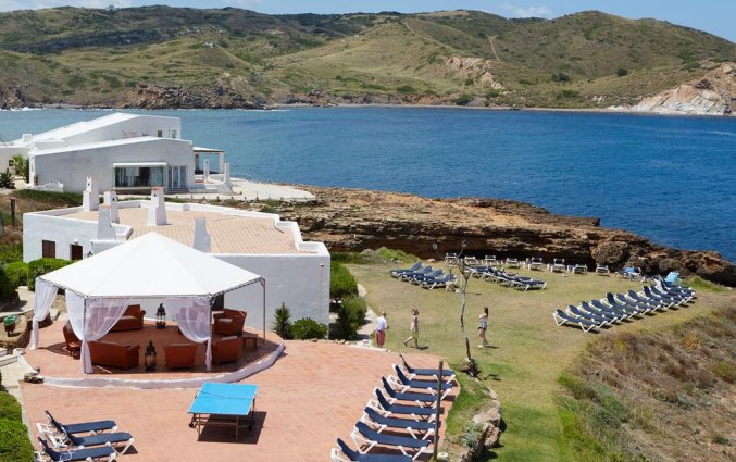 Het zonneterras van Tramontana Park Menorca