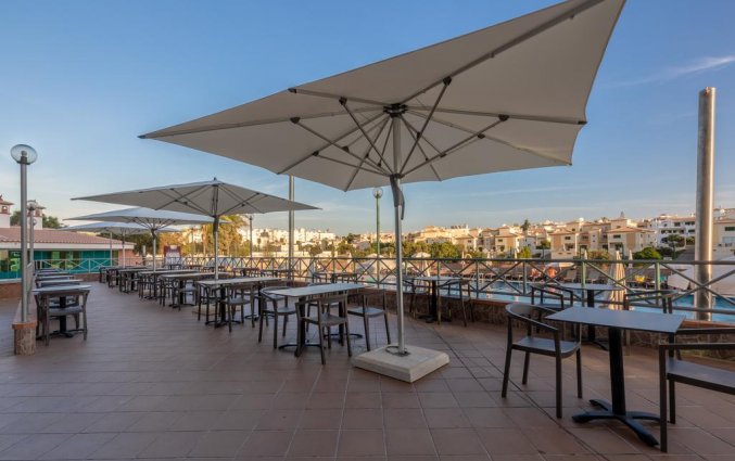 Het terras met uitzicht van Aparthotel Luna Solaqua Algarve