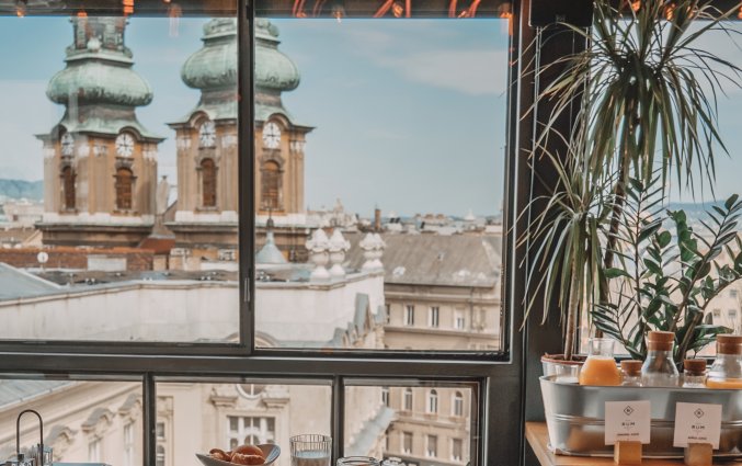 Ontbijtbuffet bij hotel Rum in Budapest
