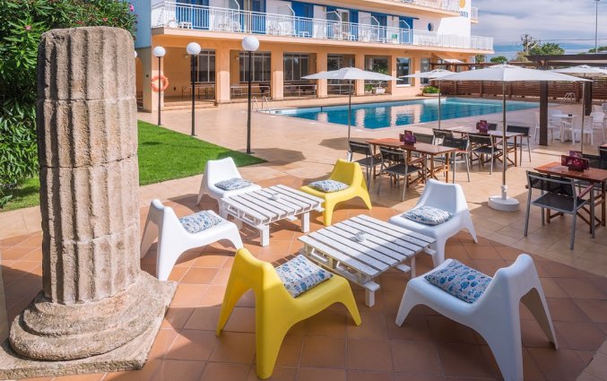 Terras van Hotel Sorrabona in de Costa Brava
