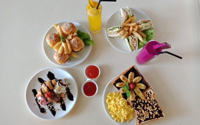 Restaurant van Hotel Loft Legian op Bali