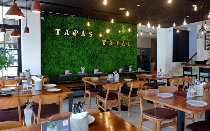 Restaurant van Hotel Grand Livio op Bali