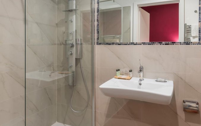 Badkamer van een tweepersoonskamer van Residenza Conte di Cavour in Florence