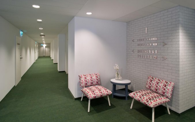 Gang van Hotel Metropol in Warschau