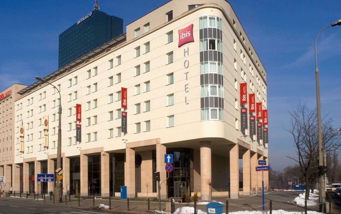 Gebouw van Ibis Warszawa Stare Miasto in Warschau