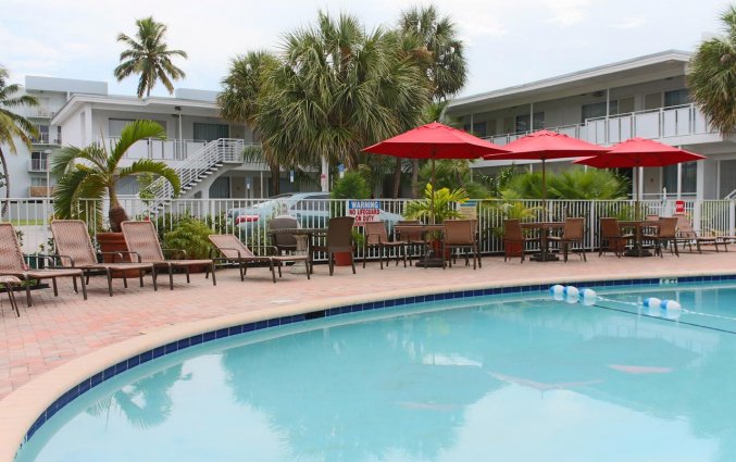 Zwembad van collins hotel