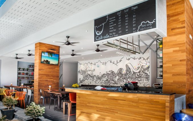 the crib patong hotel restaurant