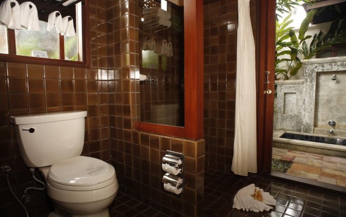 Badkamer van Resort Khaolak Bhandari