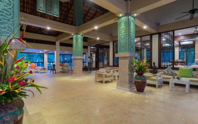 Lobby van Resort The Briza Beach Khao lak