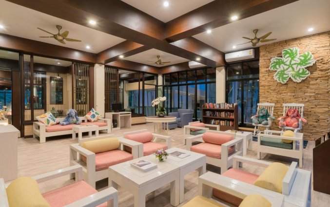 Zitruimte van Resort The Briza Beach Khao lak