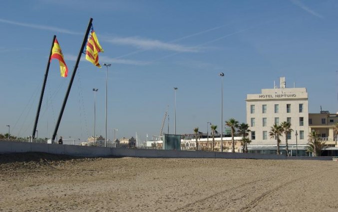 Uitzicht op Hotel Neptuno in Valencia