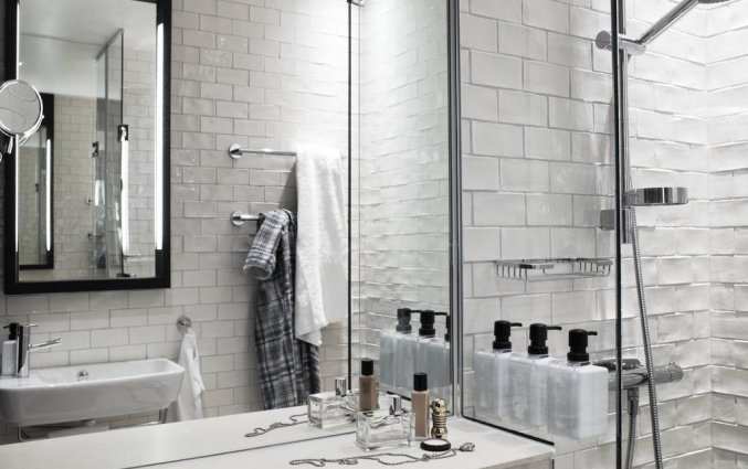 Badkamer van een tweepersoonskamer van Hotel Grand Central By Scandic in Stockholm