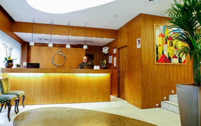 Receptie van hotel Opera in Madrid