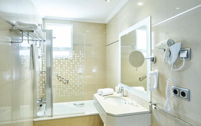 Badkamer van hotel Casón Del Tormes in Madrid