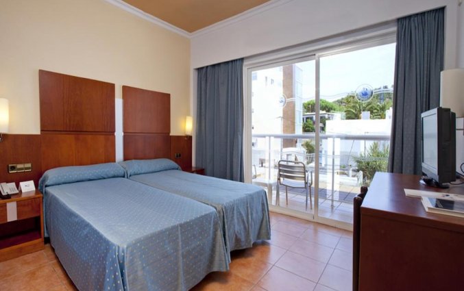 Slaapkamer van hotel Simbad in Ibiza