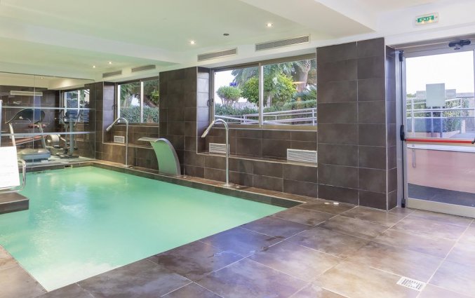 Zwembad van hotel Simbad in Ibiza