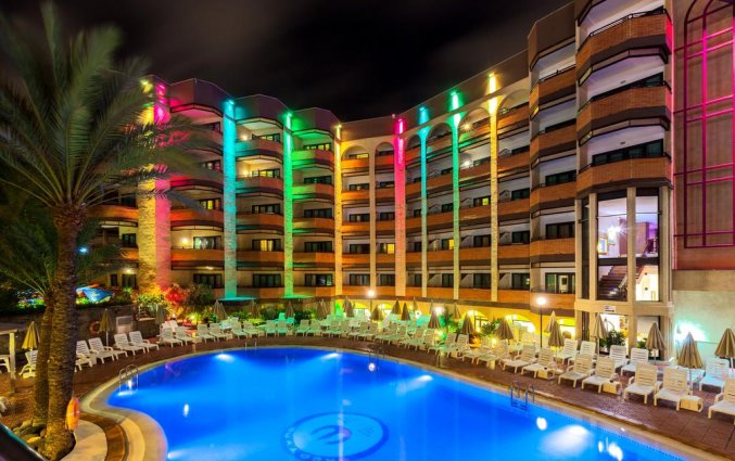 Zwembad van hotel MUR Neptuno in Gran Canaria