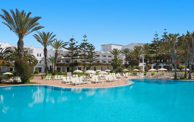 Zwembad van hotel Iberostar Founty Beach in Agadir