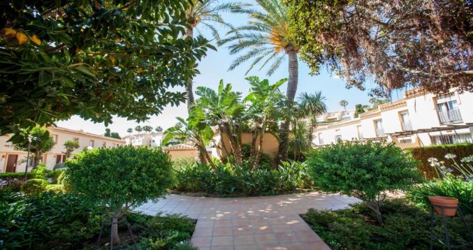 Tuin van Hotel CLC Marina Park in de Costa Brava