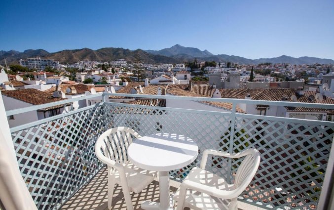 Balkon van hotel Villa Flamenca in Nerja