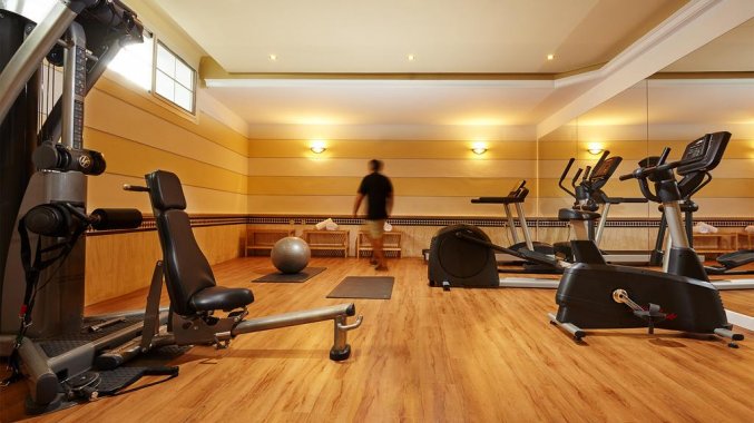 Fitnessruimte van hotel Villa Flamenca in Nerja