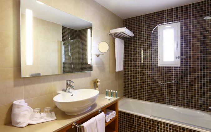 Badkamer van resort Barcelo Castillo Beach in Fuerteventura