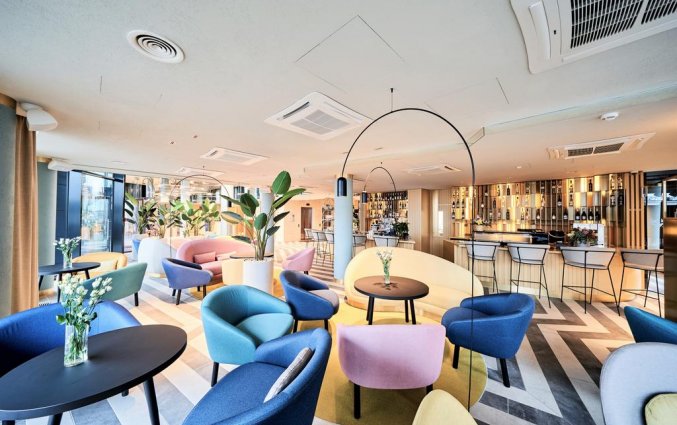 Lobby van Hotel Wellton Riverside Spa in Riga