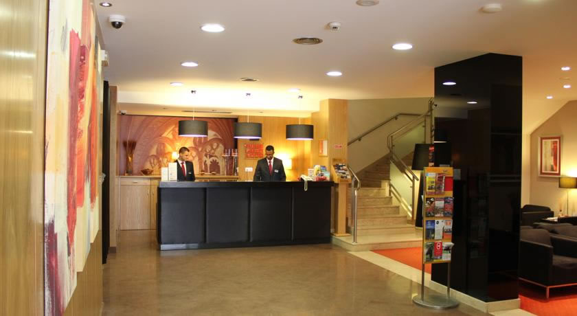 Receptie van hotel Principe Lisboa stedentrip Lissabon
