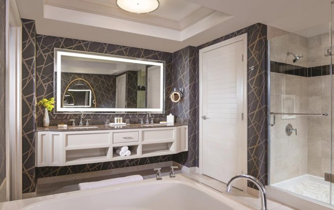 Badkamer van resort Mandalay Bay and Casino