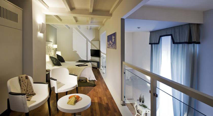 Hotel Mgallery Palazzo Caracciolo