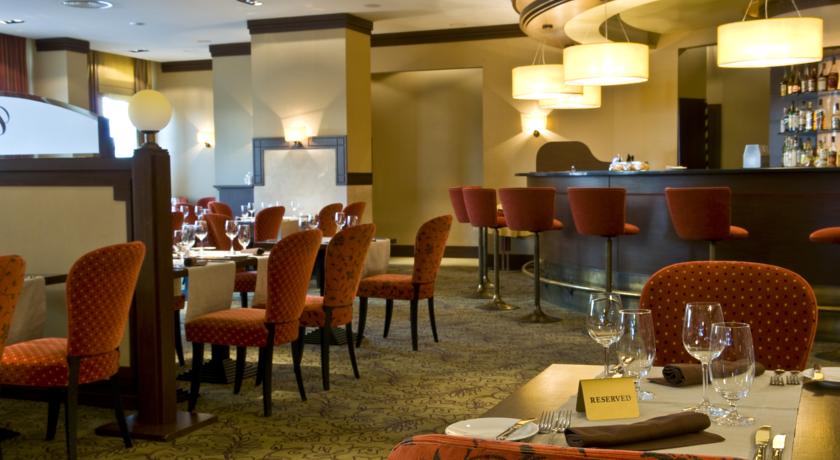 Ontbijtzaal van Hotel Radisson Blu Sobieski in Warschau