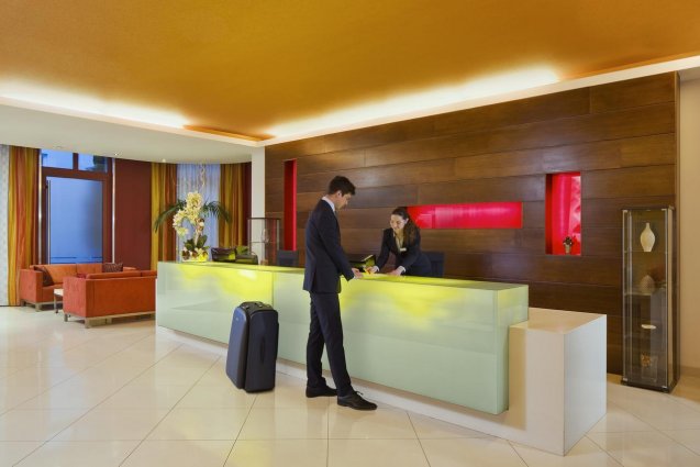 Studio's Mamaison Residence Diana